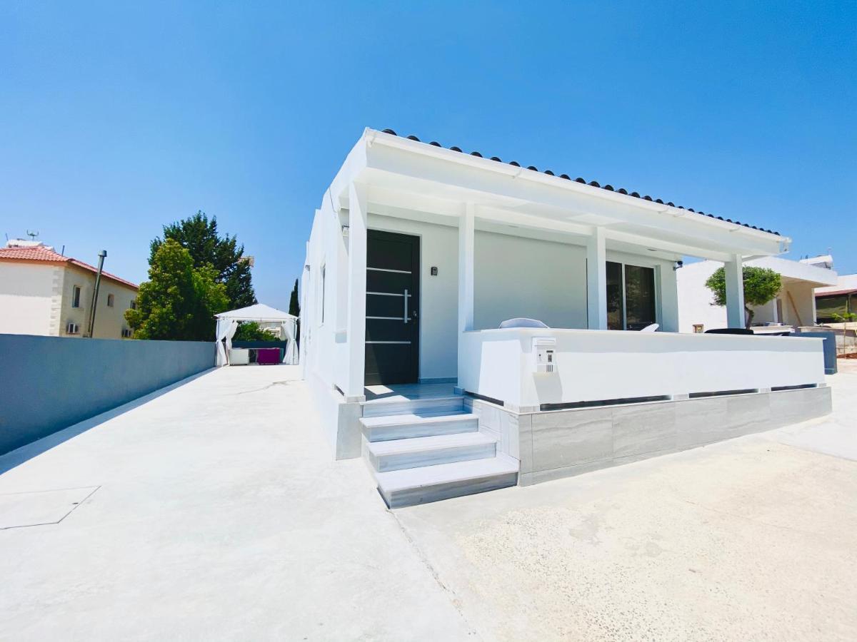 Sandy Bay Villa Айя Напа Екстериор снимка
